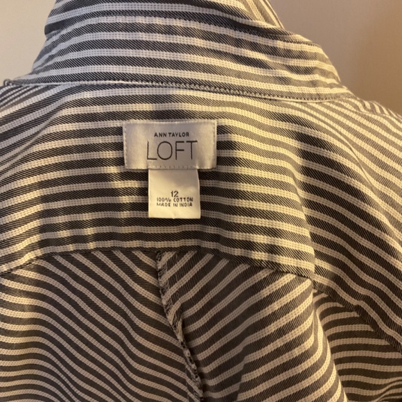 Loft ladies striped shirt size 12 - Picture 2 of 3